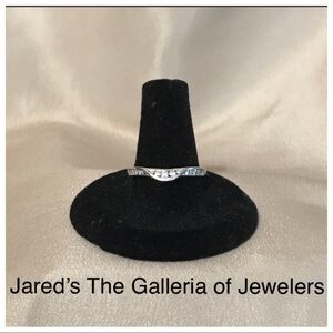 New 14k white gold & diamond wedding band
